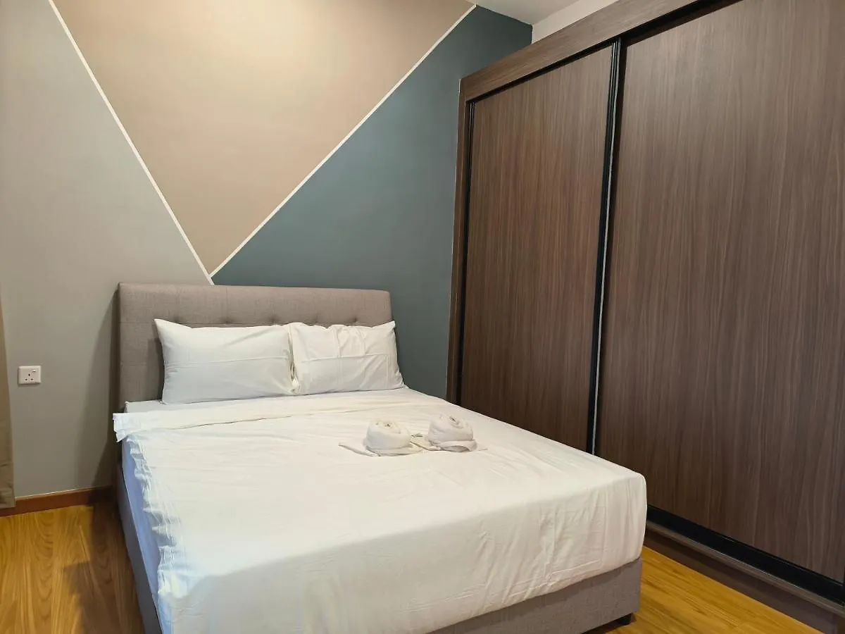 2Br Luxury Rooftop Swimming Pook Homestay@Georgetown@10Pax - 无敌美景两房民宿 0*, George Town