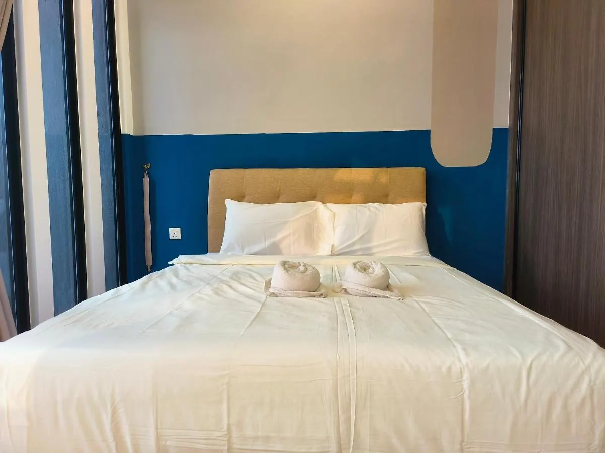 2Br Luxury Rooftop Swimming Pook Homestay@Georgetown@10Pax - 无敌美景两房民宿 Malasia