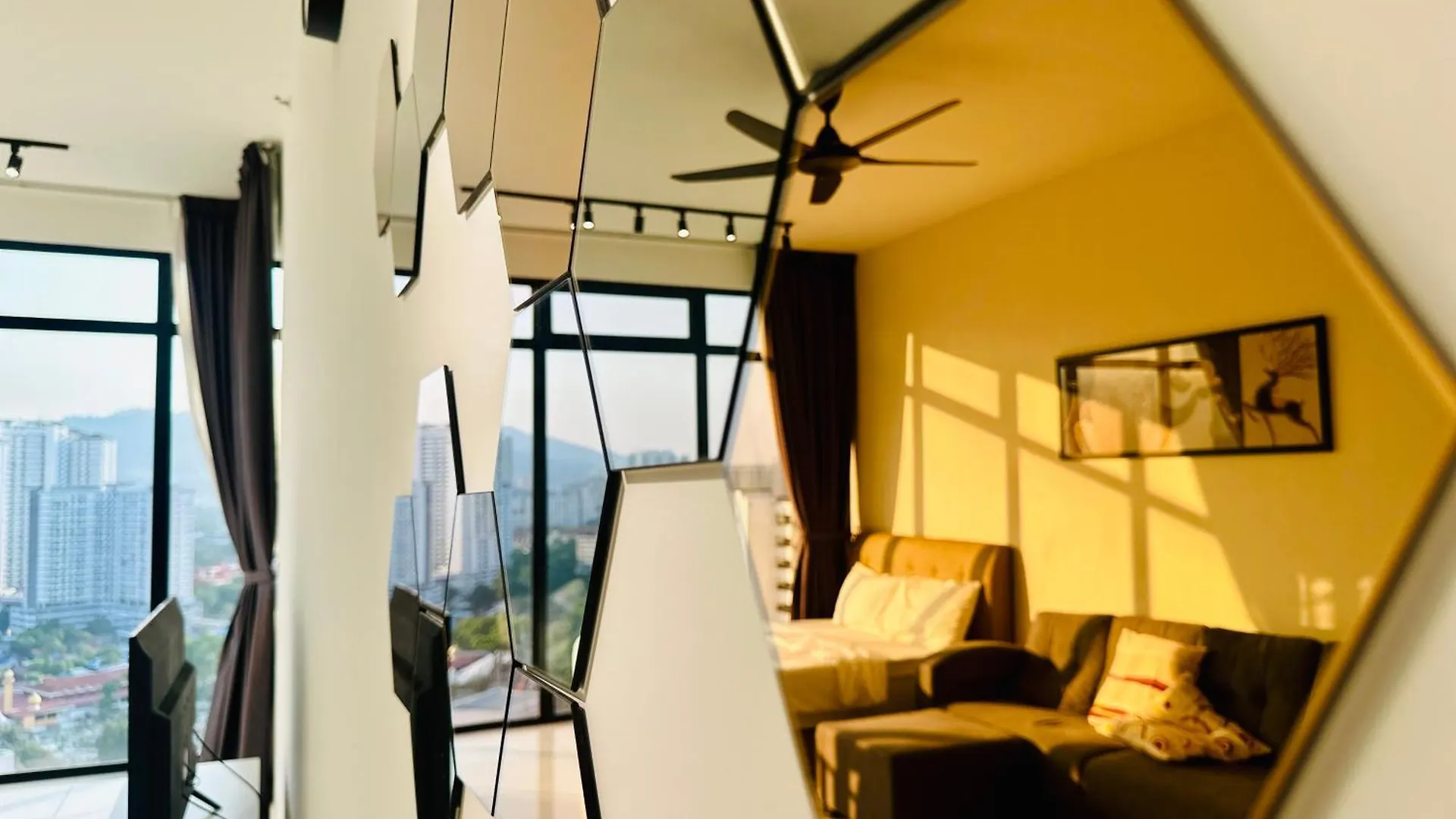 2Br Luxury Rooftop Swimming Pook Homestay@Georgetown@10Pax - 无敌美景两房民宿