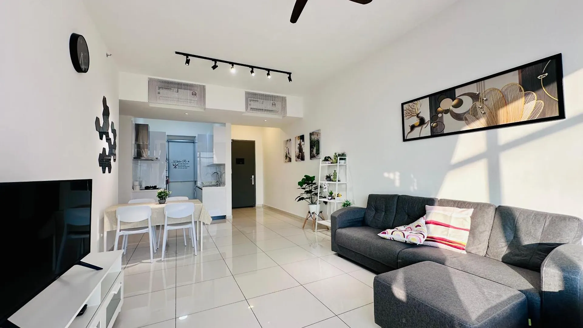 2Br Luxury Rooftop Swimming Pook Homestay@Georgetown@10Pax - 无敌美景两房民宿 George Town