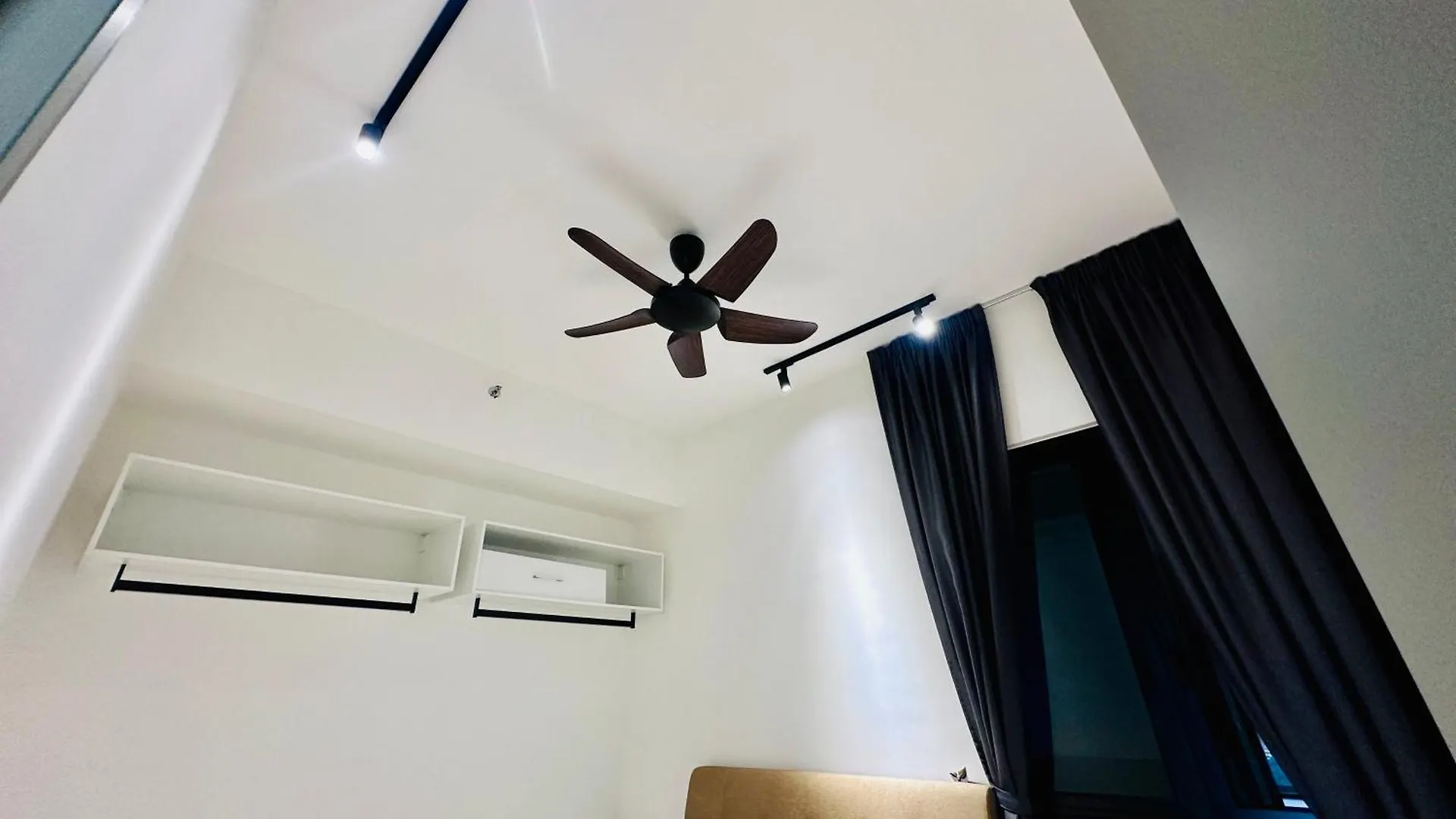 2Br Luxury Rooftop Swimming Pook Homestay@Georgetown@10Pax - 无敌美景两房民宿 Malasia