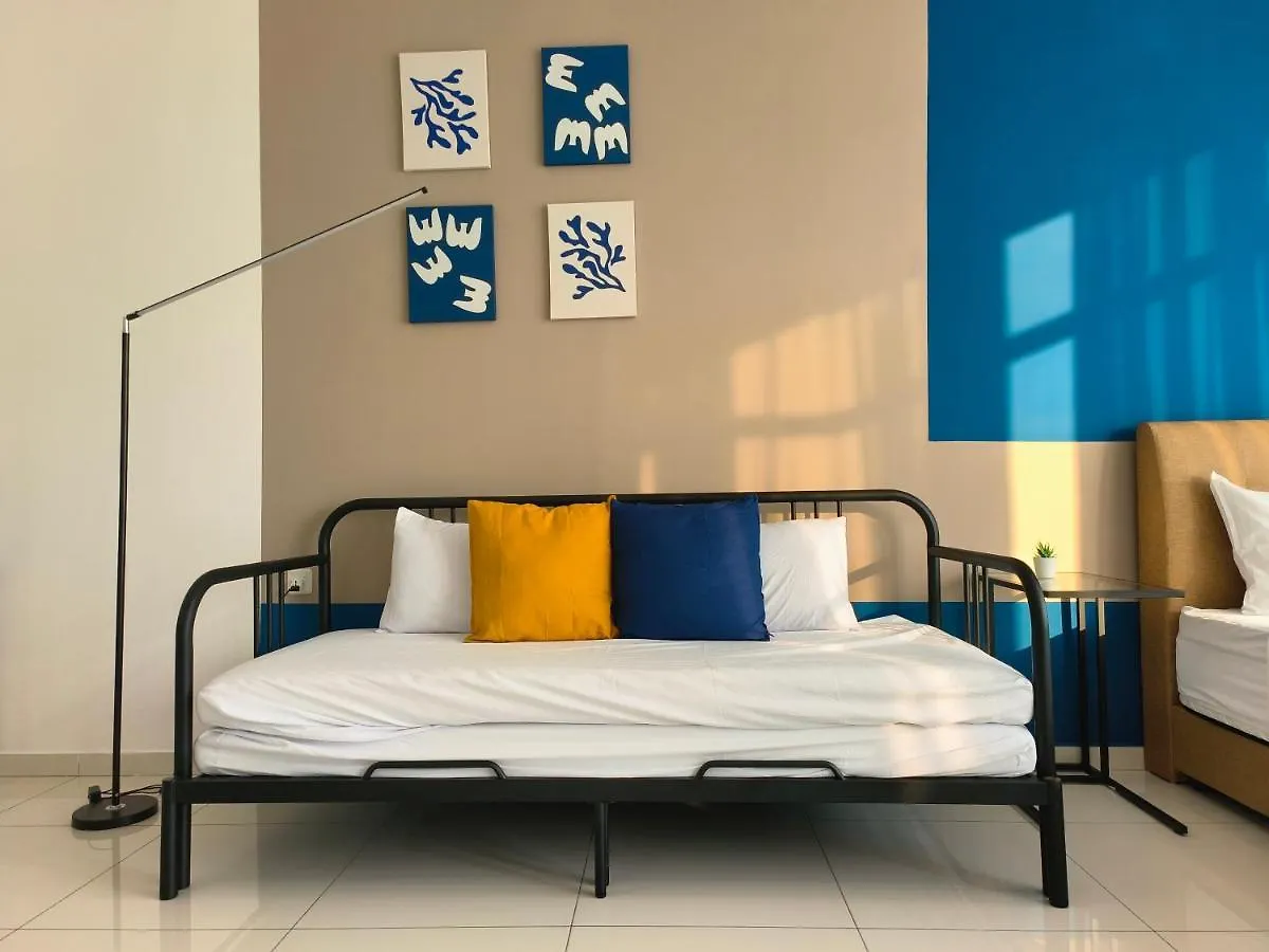 2Br Luxury Rooftop Swimming Pook Homestay@Georgetown@10Pax - 无敌美景两房民宿 0*, George Town